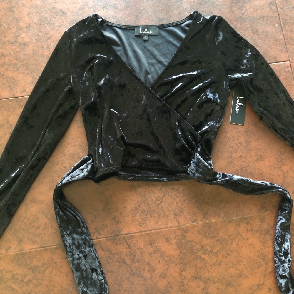 Long sleeve crop top